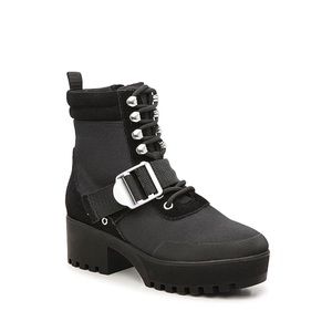Steve Madden
Nayra Platform Combat Boot